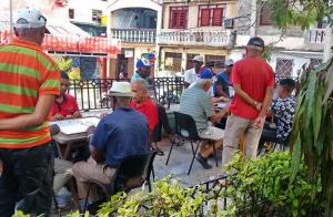 Santiago : dominos