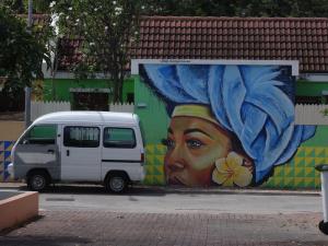 Curaçao, Otrobanda
