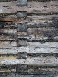 Lofoten Kjerkfjorden détail maison bois