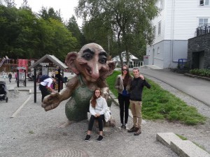 Bergen acceuil par le troll