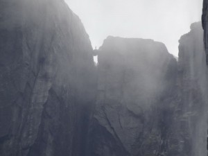 Lysefjord le fameux verrou de Kjeragbolten