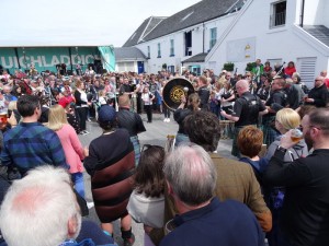 fete à la  distillerie de Bruchladdich 