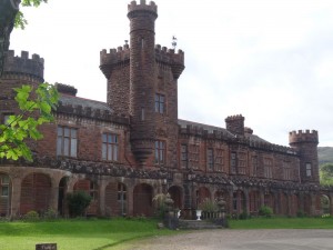 Rum le chateau du chef de clan