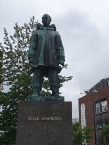 Tromso statue d'Amundsen