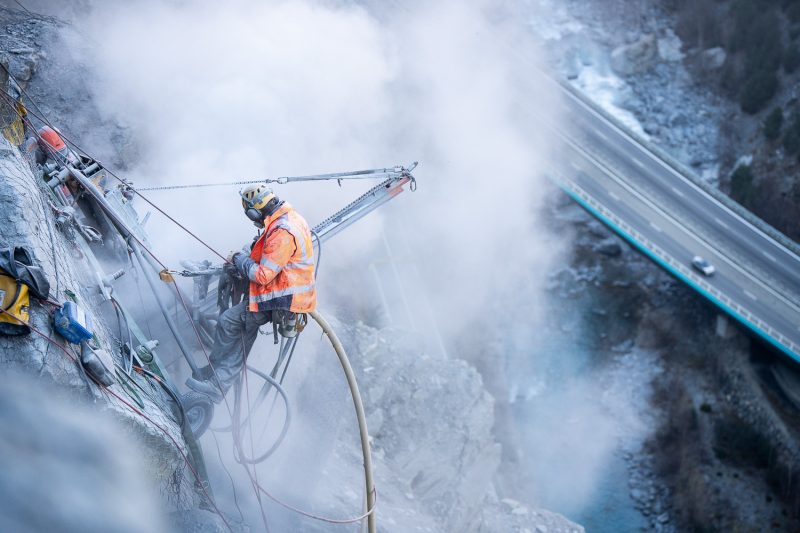 Chantier de la Praz en Maurienne - Cordistes en action